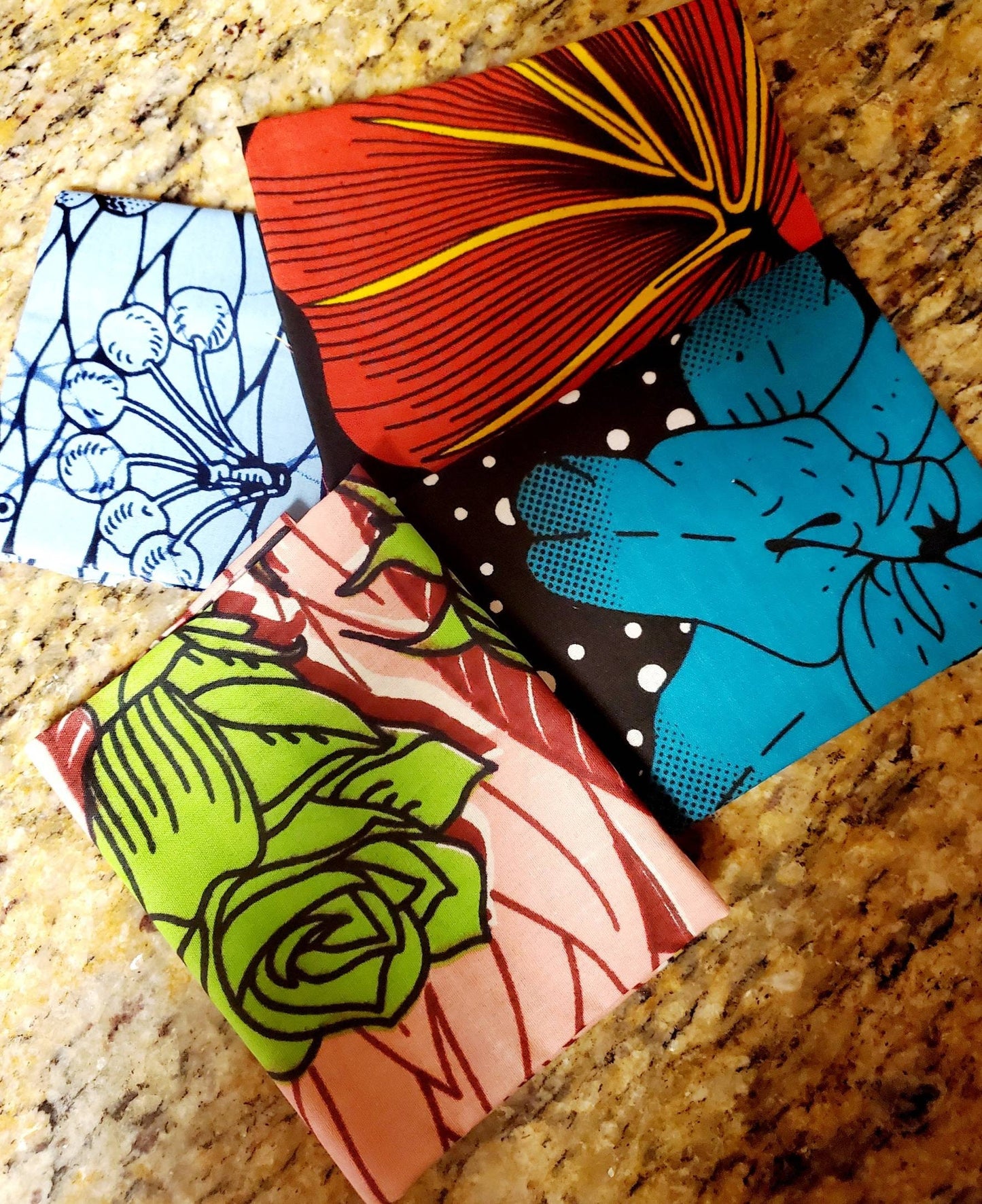 Fat Quarter African Print Ankara/Reds/Black & White/mixed in bundles of 4 or 6.