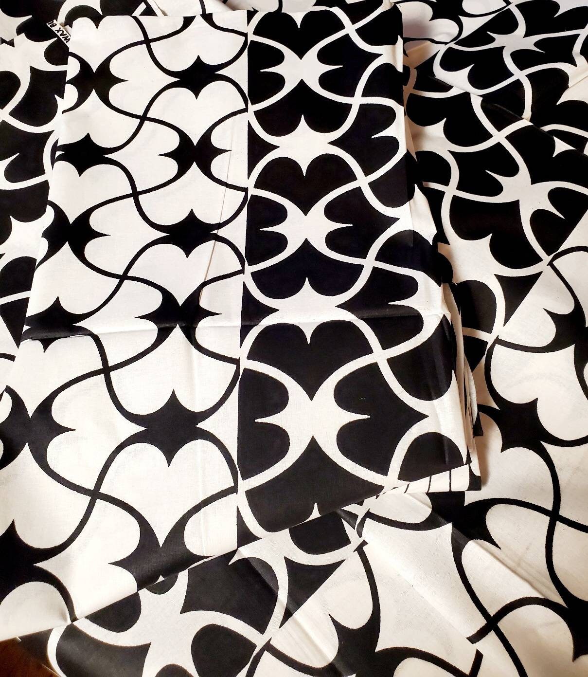 African Print Ankara Fabrics Kente Family/Black & White 1YD or Bulk.
