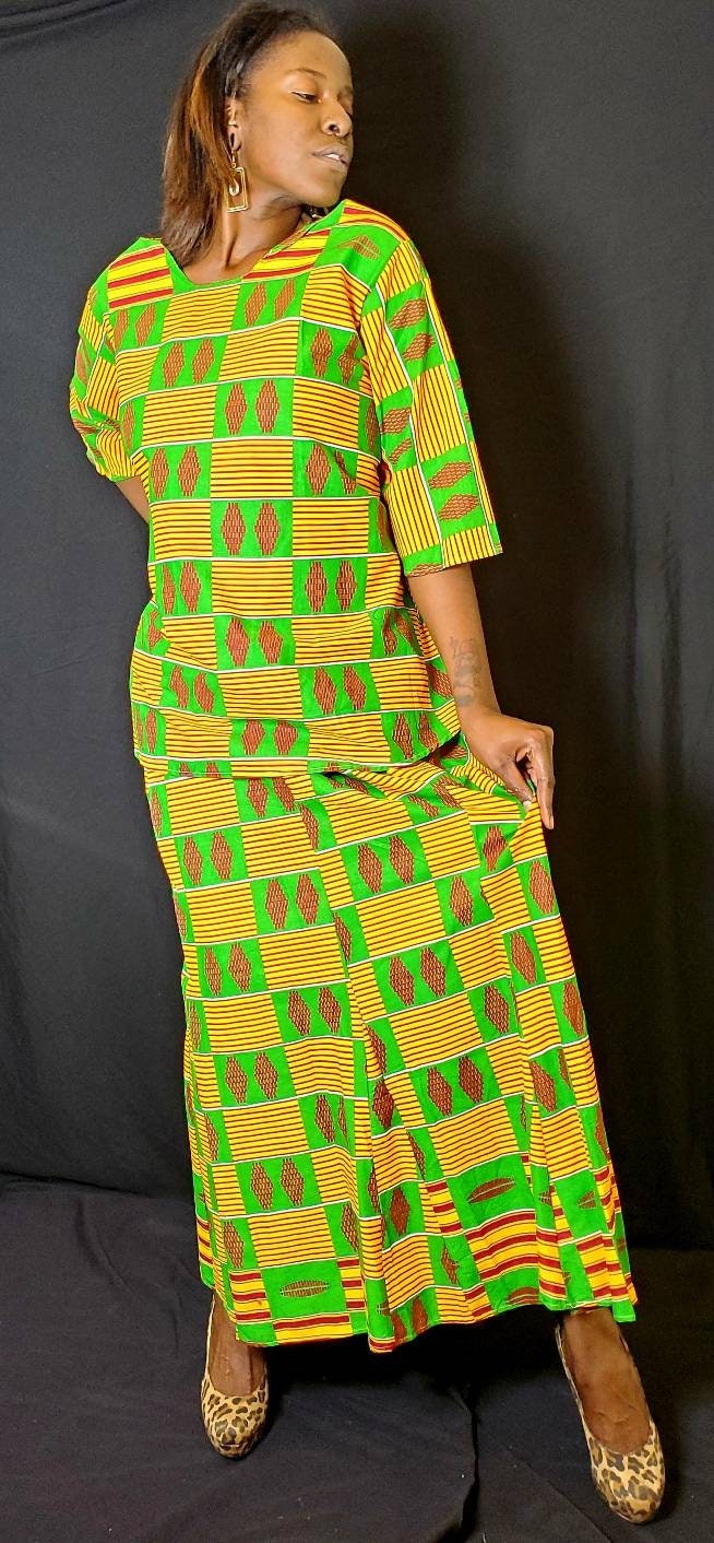 African Traditional Green 3PC Skirtset. Size M/L.