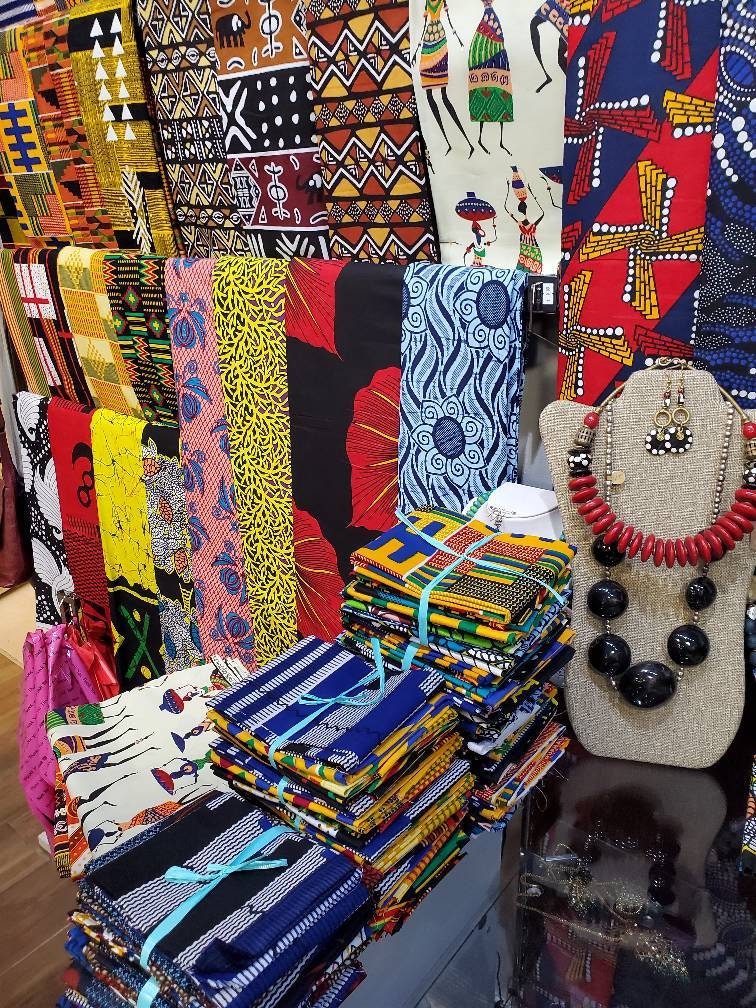 Quilting Fat Quarter Random Ankara African Print Fabric, 100% Cotton. Approx 18"×20".