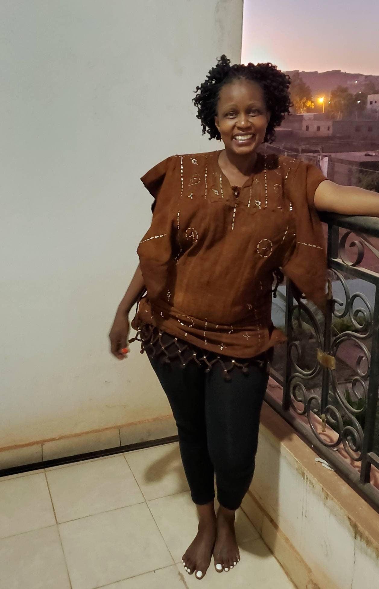 Vintage Dogon African Mud Cloth Hunter's Shirt/ Mali Dogon Shirt/Brown with Metal Embroidery Men/size S-M