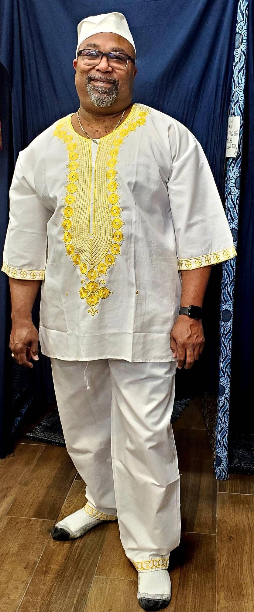 Mens African Plus size 3pc Dashiki with Kuffi, 100% cotton. One size Fits XL/2XL