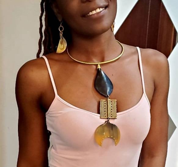 Dangling Chunky Horn Necklace Handcrafted.