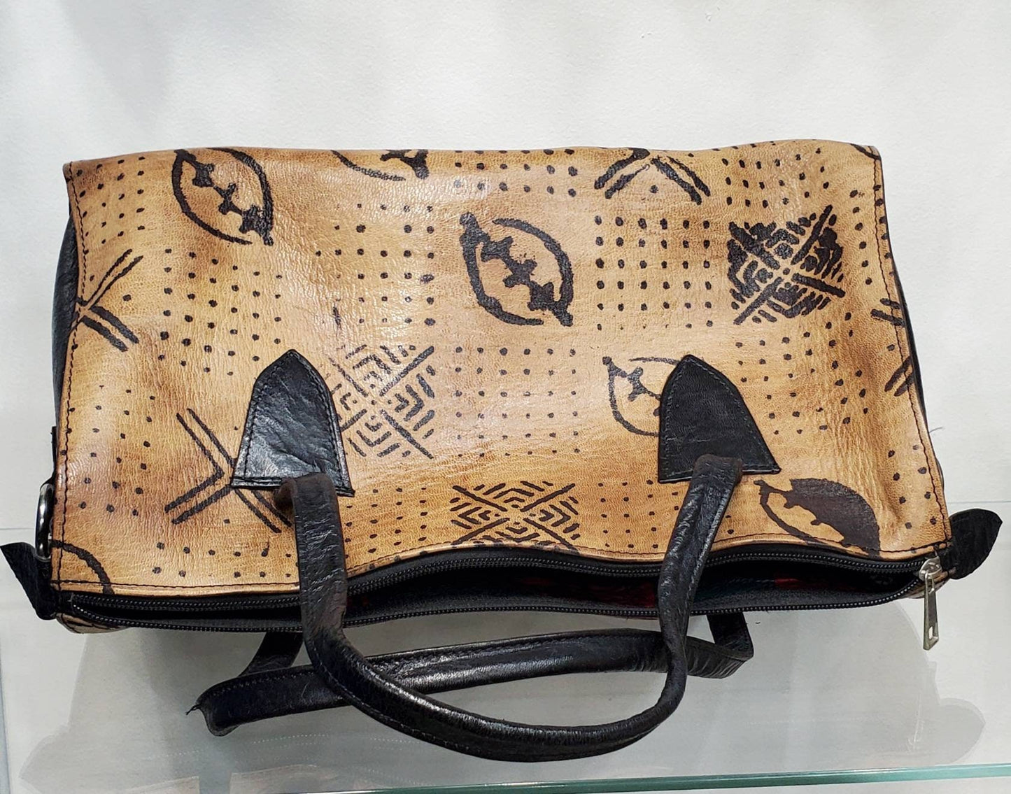Handmade Leather Bag, women's handbag made in Mali.