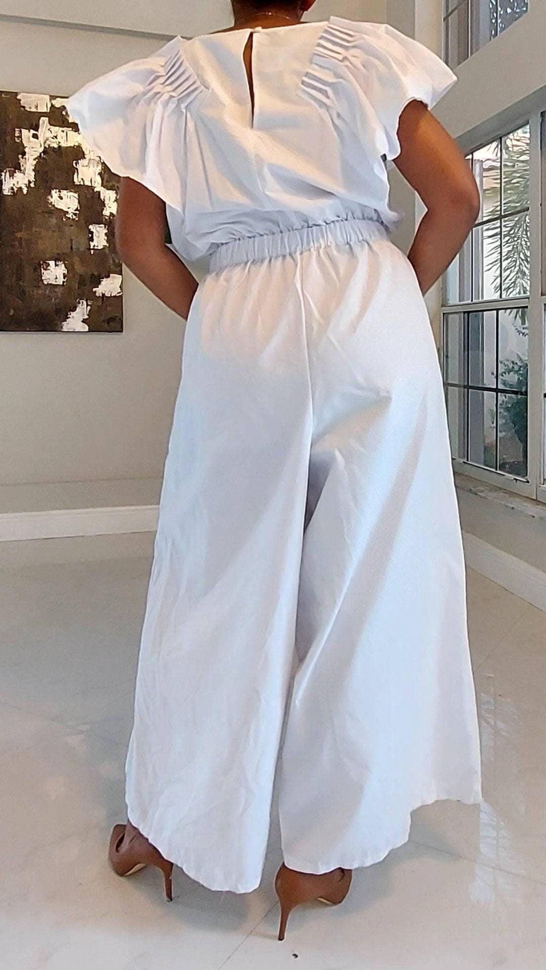 Full Romper / Jumpsuit - White, size L/XL.