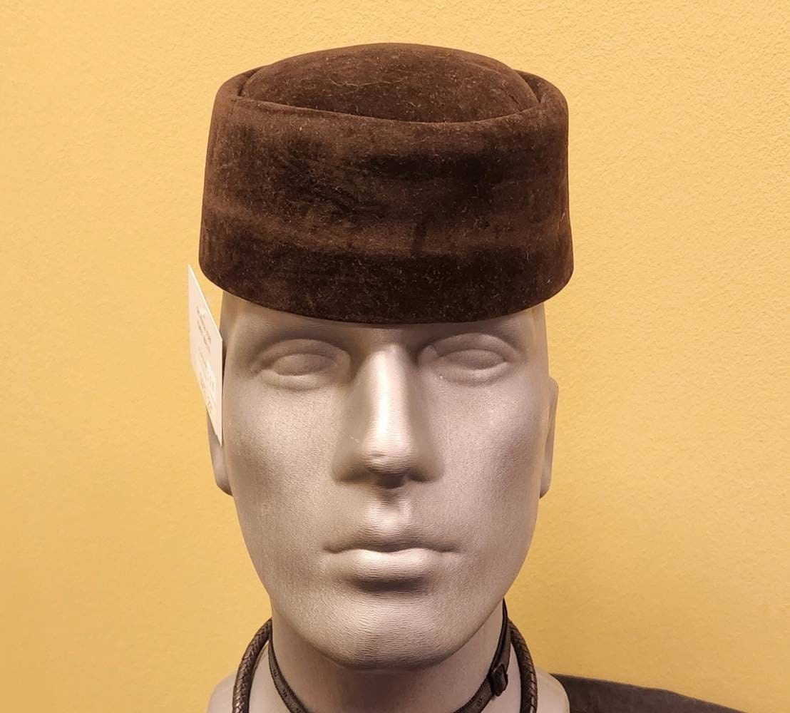 Nigerian African Men's Igbo Velvet Hat Cap - Origin Nigeria Kuffi. Size 23".