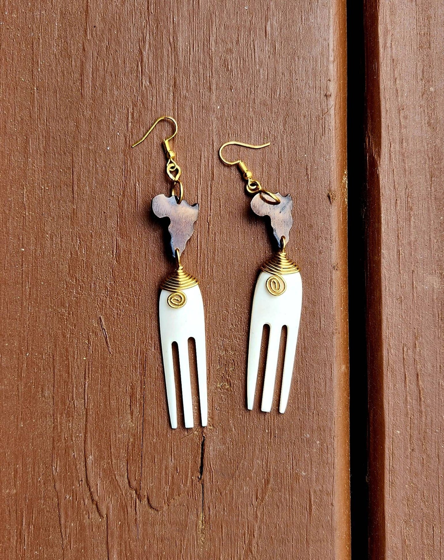 Picking Comb Natural Bone Earrings,/Tribal Earrings/Christmas Gift / Maasai Earrings.