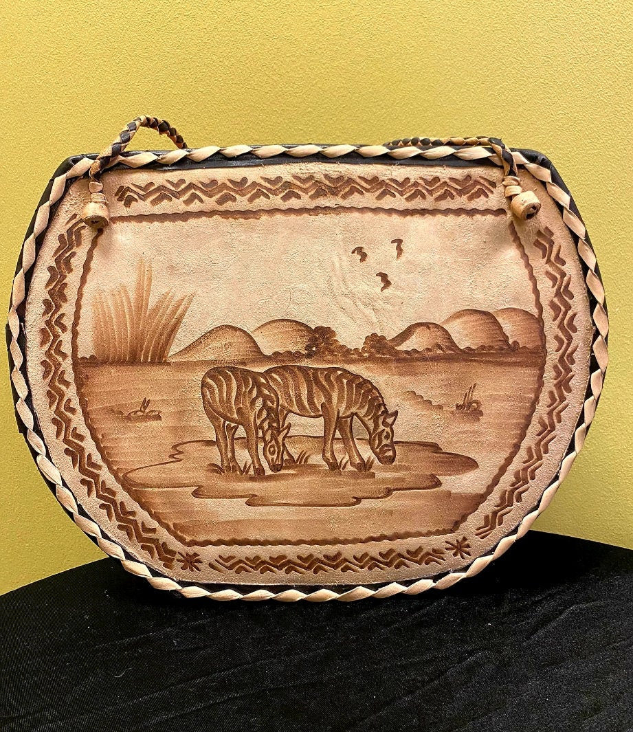 Burkina Rafia Purse/African Rafia Bag/ Burkina Flat Bottom Bag. Front Leather Art and Zipper Closure.