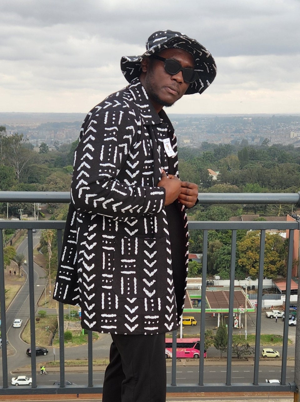 Plus size Mud Cloth Shirt/Black and White Mudcloth Shirt/Oversize Jacket. One size fits upto L-XL.