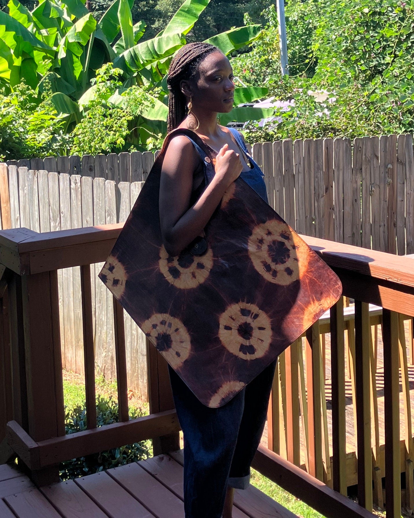 Exquisite XL Plate Leather Bag/handmade in Mali. 21x26x19 inches. Beautiful and rare Hand Dyed Leather Giant Portfolio shoulder bag.