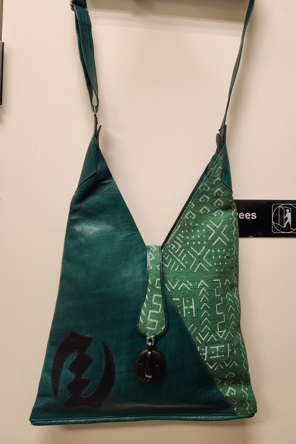 Handcrafted V Crossbody Bag/Mali Dogon Hunter Bag/Tuareg Leather Bag.