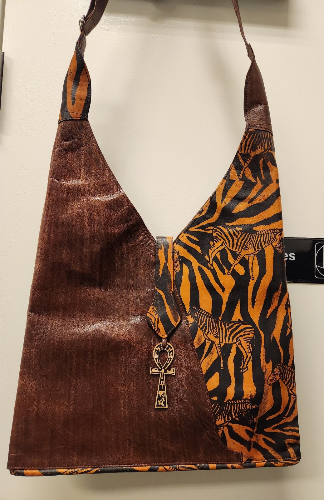 Handcrafted V Crossbody Bag/Mali Dogon Hunter Bag/Tuareg Leather Bag.