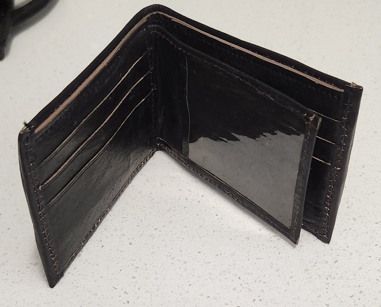 Men's crafted Leather Wallet organicly tanned with plant dyes.