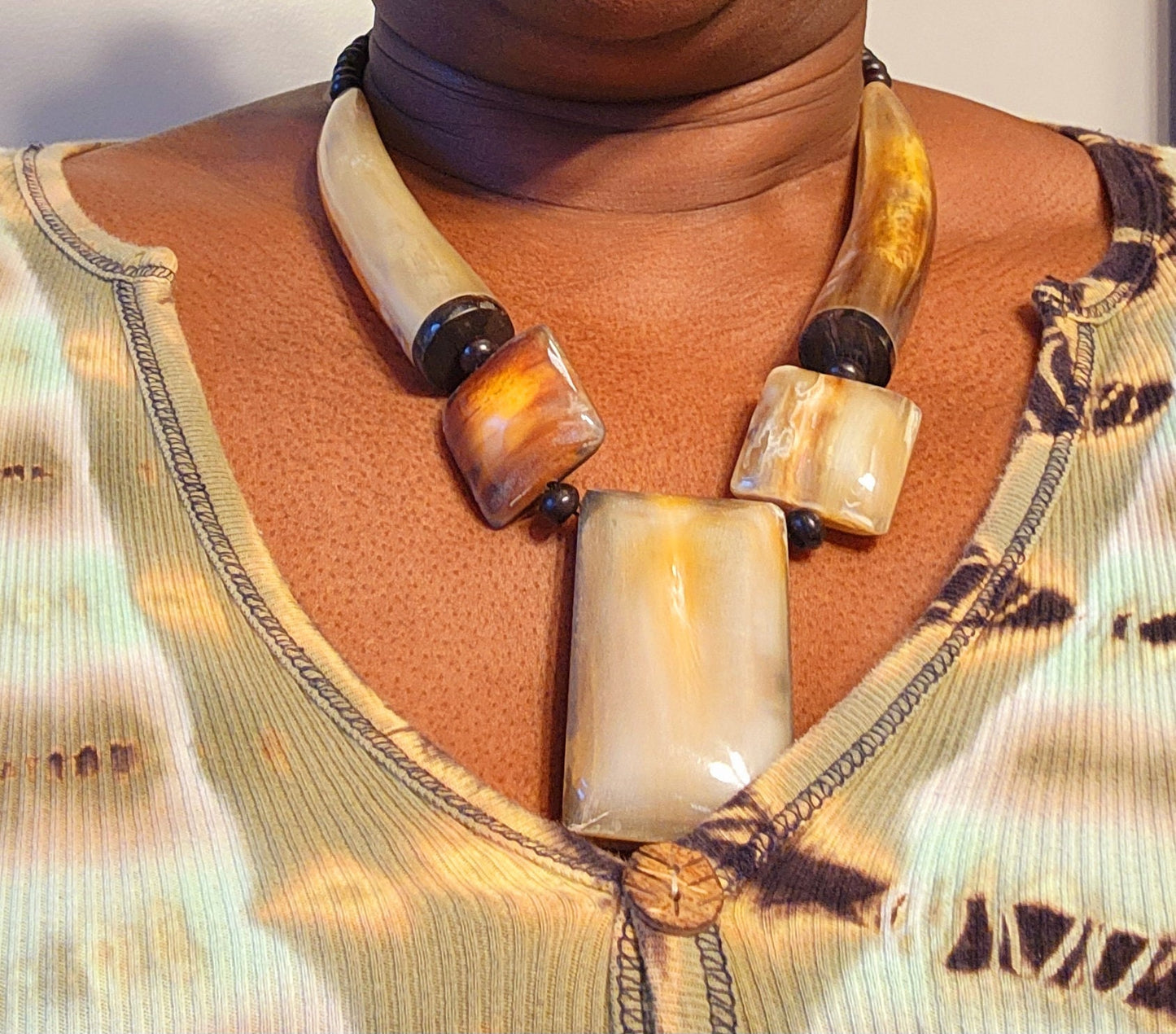 Handcrafted Horn Necklace/Kenya Jewelry/Christmas Gift/Natural Chunky Horn Necklace.