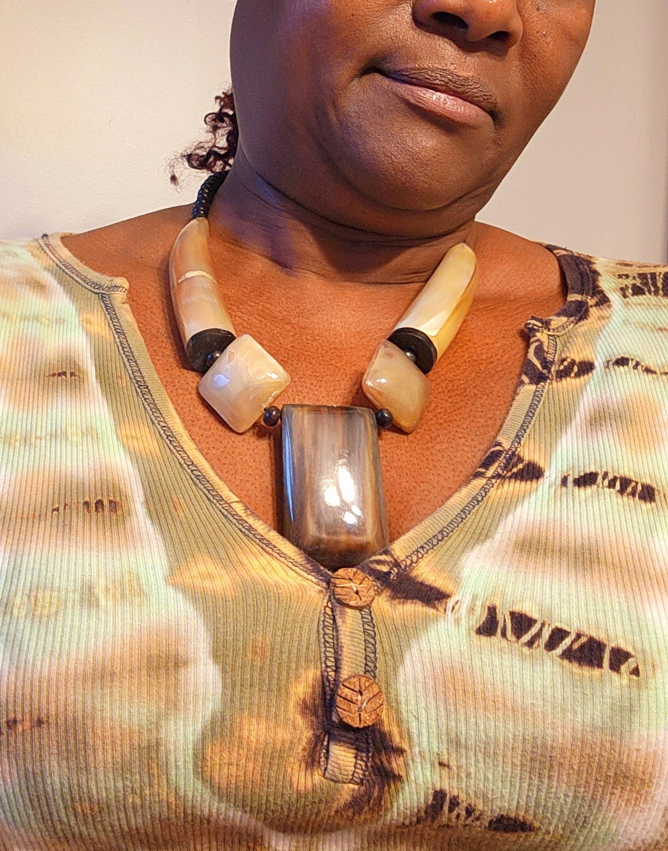 Handcrafted Horn Necklace/Kenya Jewelry/Christmas Gift/Natural Chunky Horn Necklace.