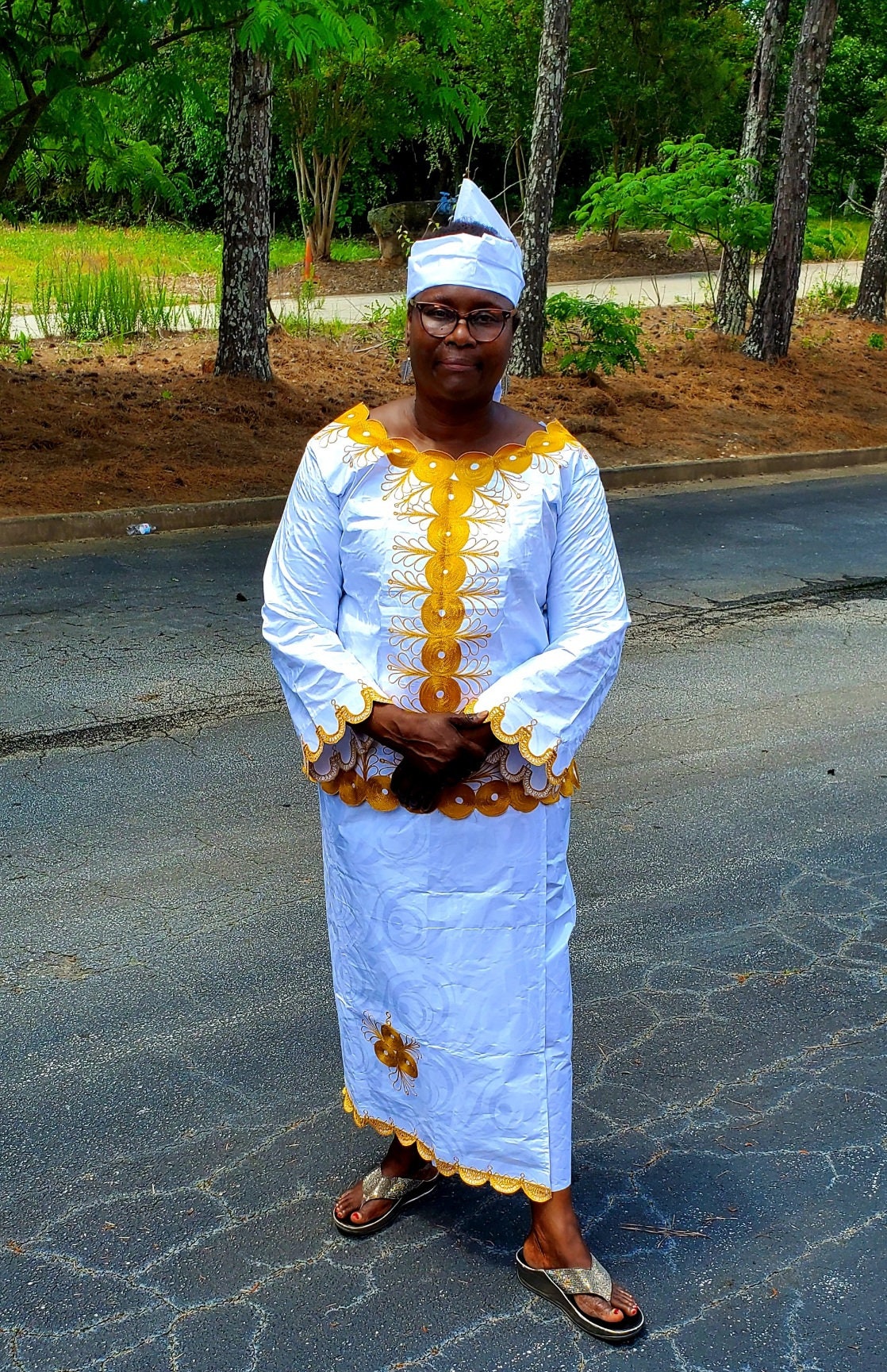 African Traditional Women Skirt Set/White and Gold 3 pc Wrap Skirt set with a Head Wrap/Fits L/XL.