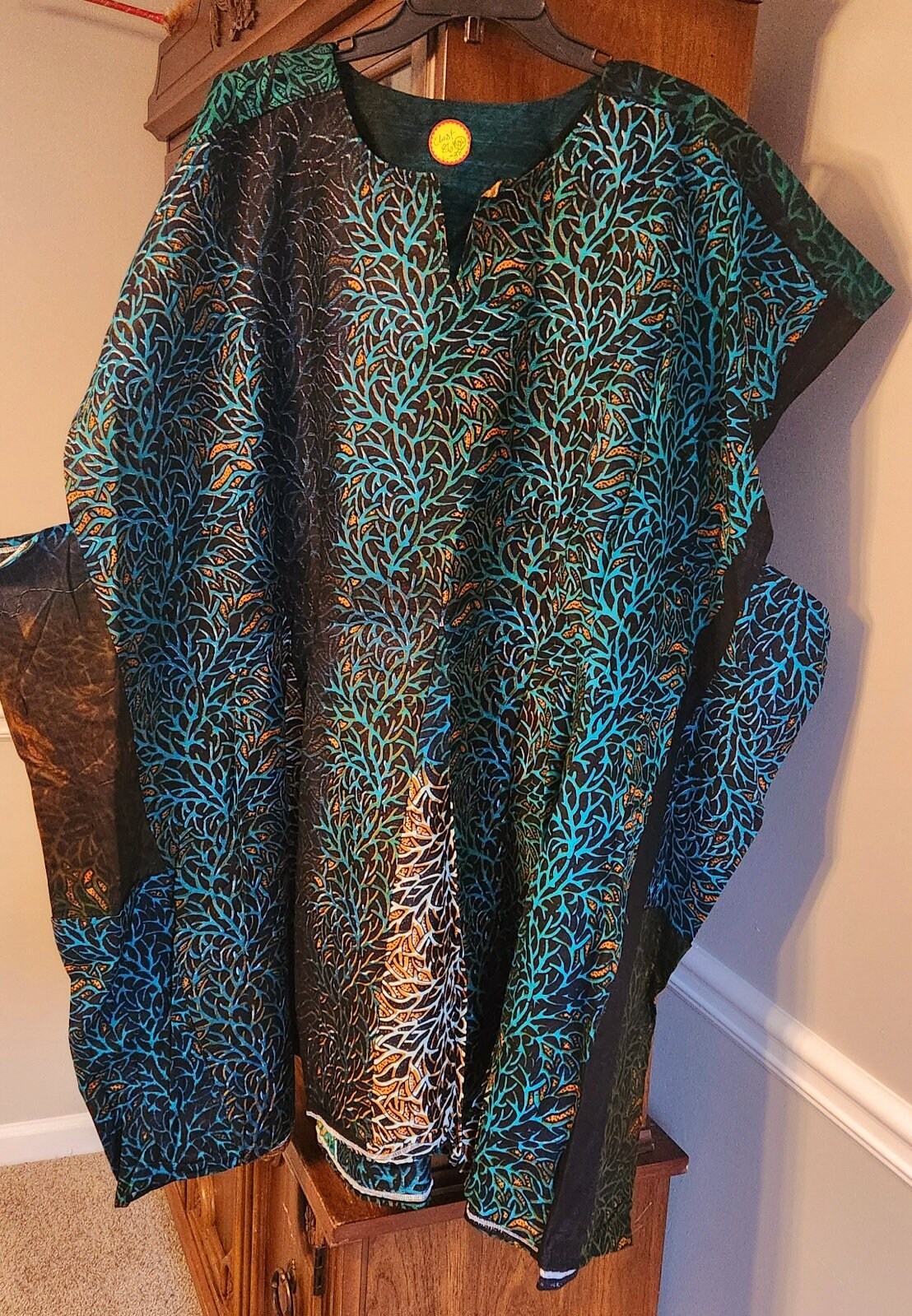 Oversize Ghanian Smock Shirt Unisex/African Men Fashions Shirt/Huge Beautiful Splash Cotton Smock Top.  8XL/9XL.