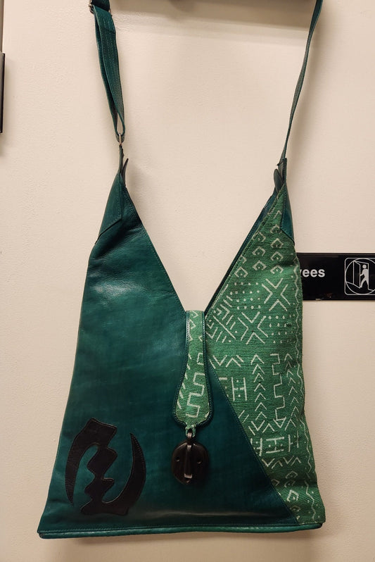 Handcrafted V Crossbody Bag/Mali Dogon Hunter Bag/Tuareg Leather Bag.